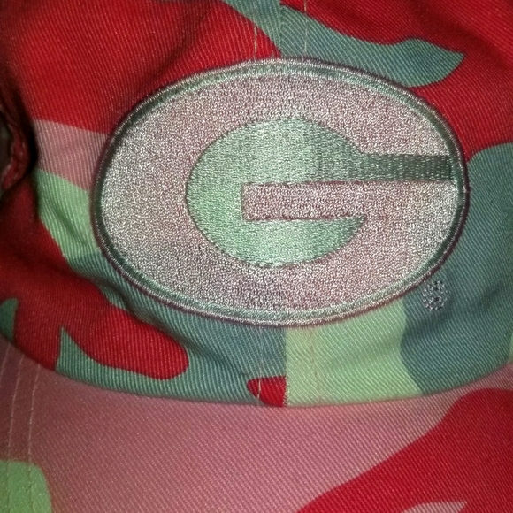 Georgia Bulldogs Pink Camo Hat - Picture 2 of 4